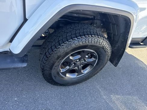 Used 2021 Jeep Gladiator Rubicon image 13