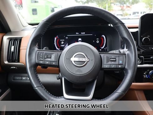 Used 2024 Nissan Pathfinder Platinum w/ Cargo Package AWD/4WD image 9