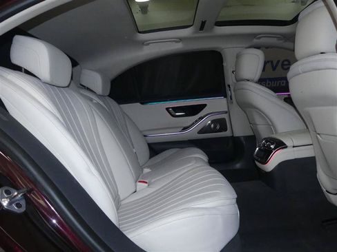 Used 2023 Mercedes-Benz S 500 4MATIC image 28
