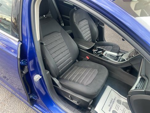 Used 2016 Ford Fusion SE image 29