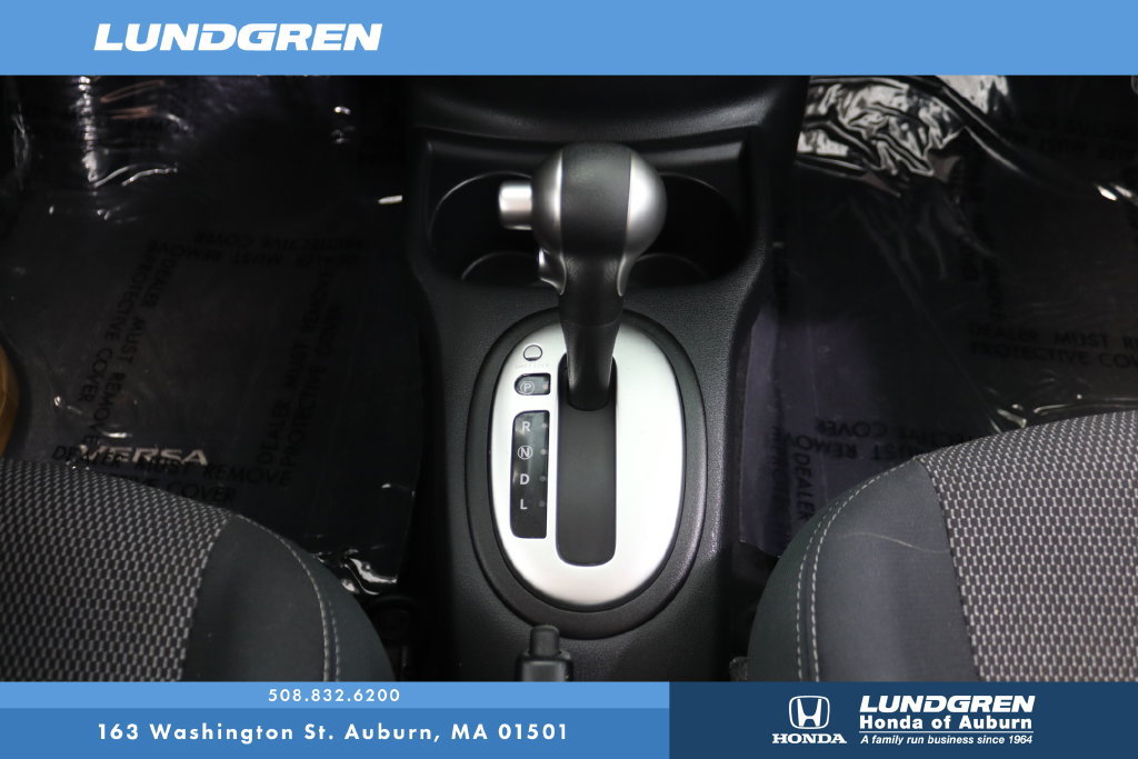 Used 2016 Nissan Versa SV FWD image 21