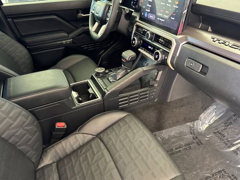 Used 2024 Toyota Tacoma TRD Off-Road w/ TRD Off Road Premium Package image 14