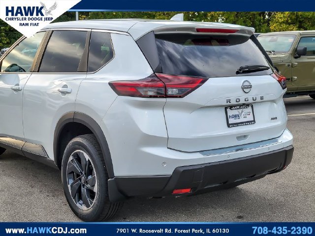 Used 2026 Nissan Rogue SV AWD/4WD image 6
