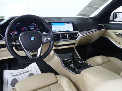 Used 2022 BMW 330i Sedan w/ Premium Package 2 RWD image 18