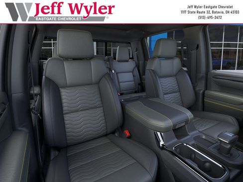 New 2026 Chevrolet Silverado 1500 ZR2 w/ LPO, Dark Essentials Package image 17