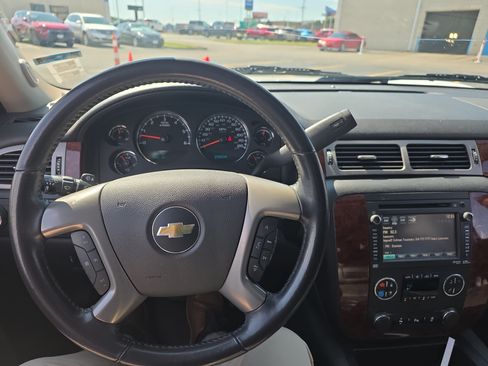 Used 2012 Chevrolet Tahoe LT AWD/4WD image 14