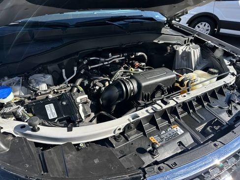 Used 2022 Ford Explorer XLT RWD image 21
