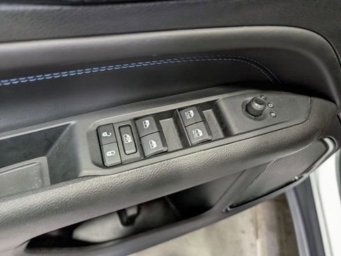 Used 2026 Jeep Compass Limited AWD/4WD image 13