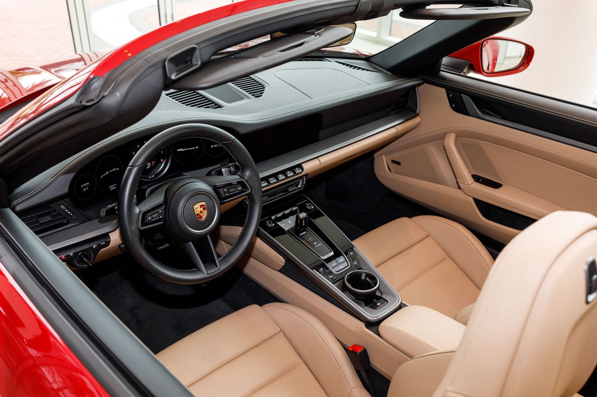Used 2024 Porsche 911 Carrera S RWD image 32