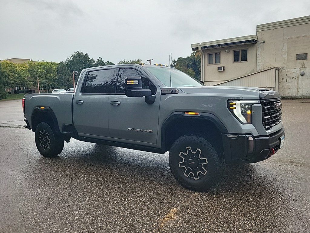 Used 2024 GMC Sierra 2500 AT4X AWD/4WD image 7
