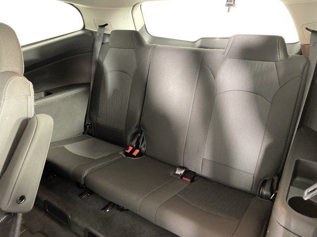 Used 2016 Chevrolet Traverse LT w/ Style and Technology Package FWD image 31