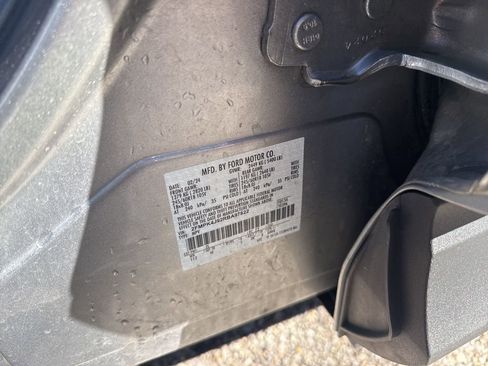 Used 2024 Ford Edge SEL image 13