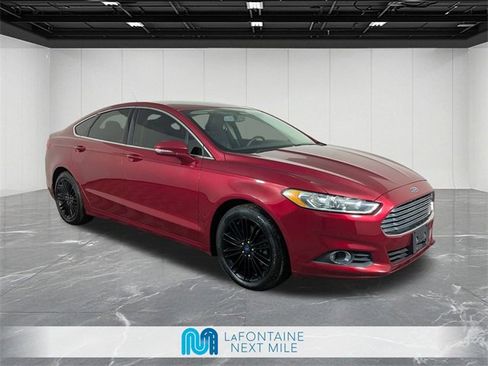Used 2016 Ford Fusion SE w/ Equipment Group 202A image 7