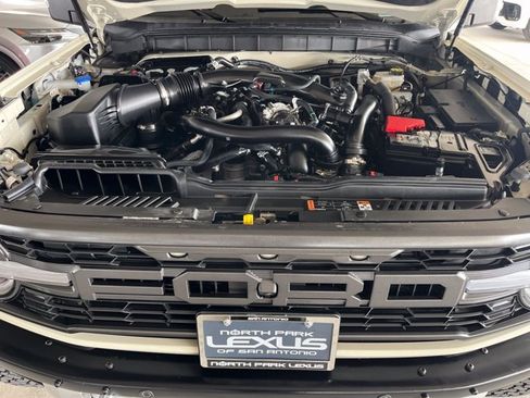 Used 2025 Ford Bronco Raptor AWD/4WD image 25