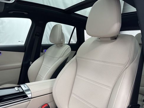 New 2026 Mercedes-Benz GLC 300 4MATIC image 13