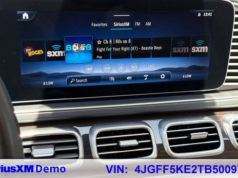 Used 2026 Mercedes-Benz GLS 450 4MATIC image 29