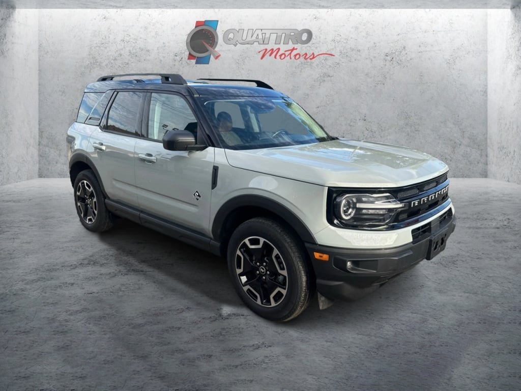 Used 2024 Ford Bronco Sport Outer Banks w/ Tech Package AWD/4WD image 8