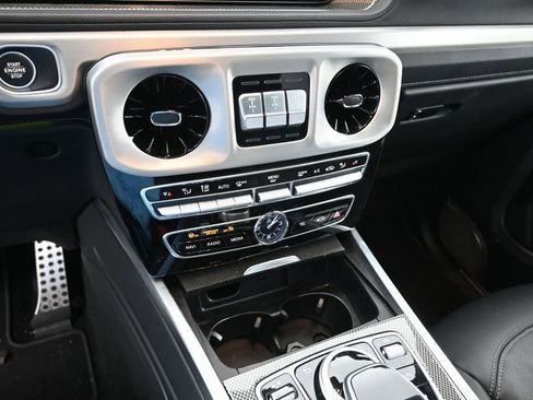 Used 2024 Mercedes-Benz G 550 image 30
