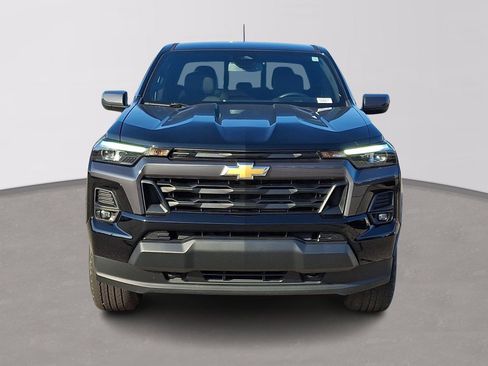 Used 2023 Chevrolet Colorado LT w/ LT Convenience Package III image 2
