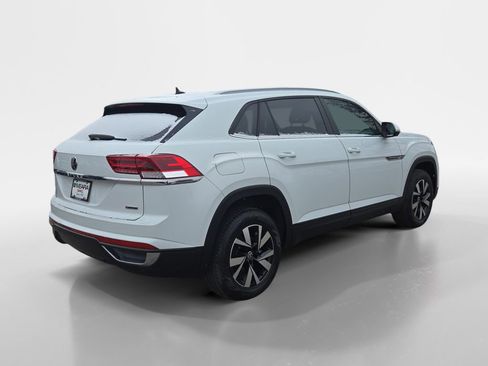 Used 2022 Volkswagen Atlas Cross Sport SE image 5