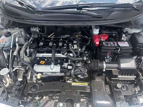 Used 2025 Nissan Versa SV FWD image 30