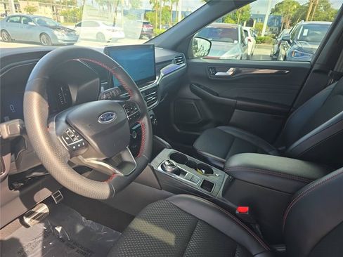 Used 2024 Ford Escape ST-Line w/ Tech Pack #1 FWD image 15