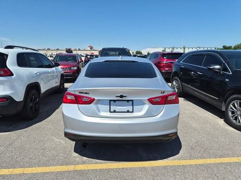 Used 2018 Chevrolet Malibu LT FWD image 5