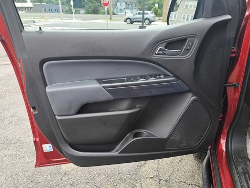 Used 2015 Chevrolet Colorado Z71 AWD/4WD image 27