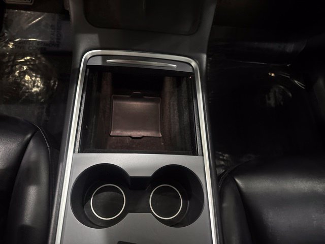Used 2022 Tesla Model Y Long Range AWD/4WD image 28
