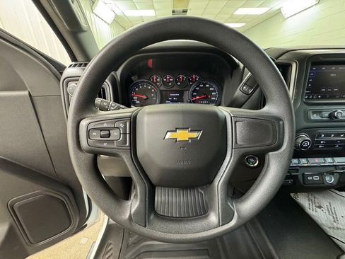 Used 2024 Chevrolet Silverado 1500 W/T w/ WT Value Package AWD/4WD image 32