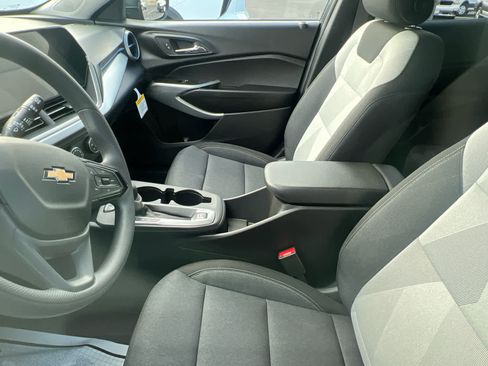 New 2026 Chevrolet Trax LS w/ LS Convenience Package image 8