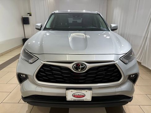 Certified 2025 Toyota Highlander LE AWD/4WD image 8