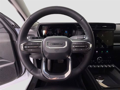 Used 2026 GMC Terrain Denali AWD/4WD image 11