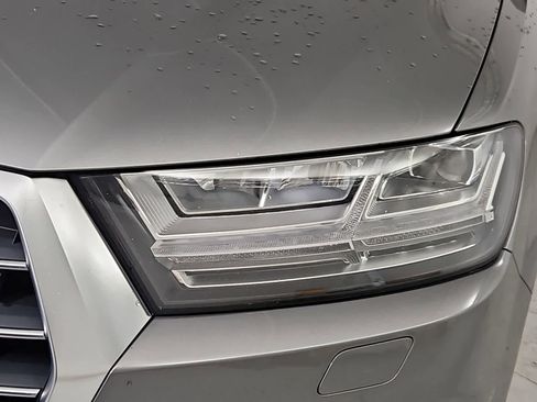 Used 2017 Audi Q7 3.0T Premium Plus w/ Premium Plus Package AWD/4WD image 10