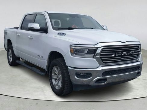 Used 2023 RAM 1500 Laramie AWD/4WD image 1