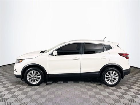 Used 2022 Nissan Rogue Sport SV w/ Technology Package image 5