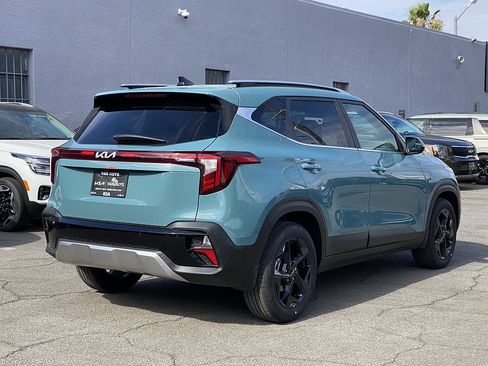 New 2026 Kia Seltos EX w/ EX Sunroof Package FWD image 3