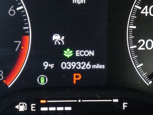 Used 2024 Honda Civic Sport image 17