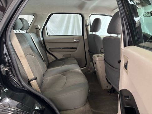 Used 2008 MAZDA Tribute i image 14