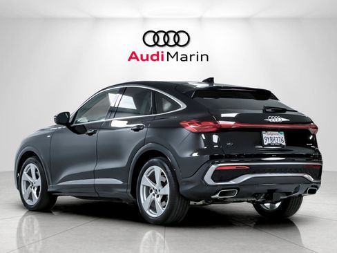 Used 2025 Audi Q5 Prestige w/ 20" Wheel Package AWD/4WD image 3