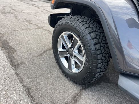 Used 2020 Jeep Wrangler Unlimited Sahara AWD/4WD image 32