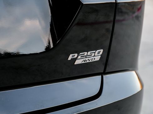 Used 2019 Jaguar E-PACE S image 52