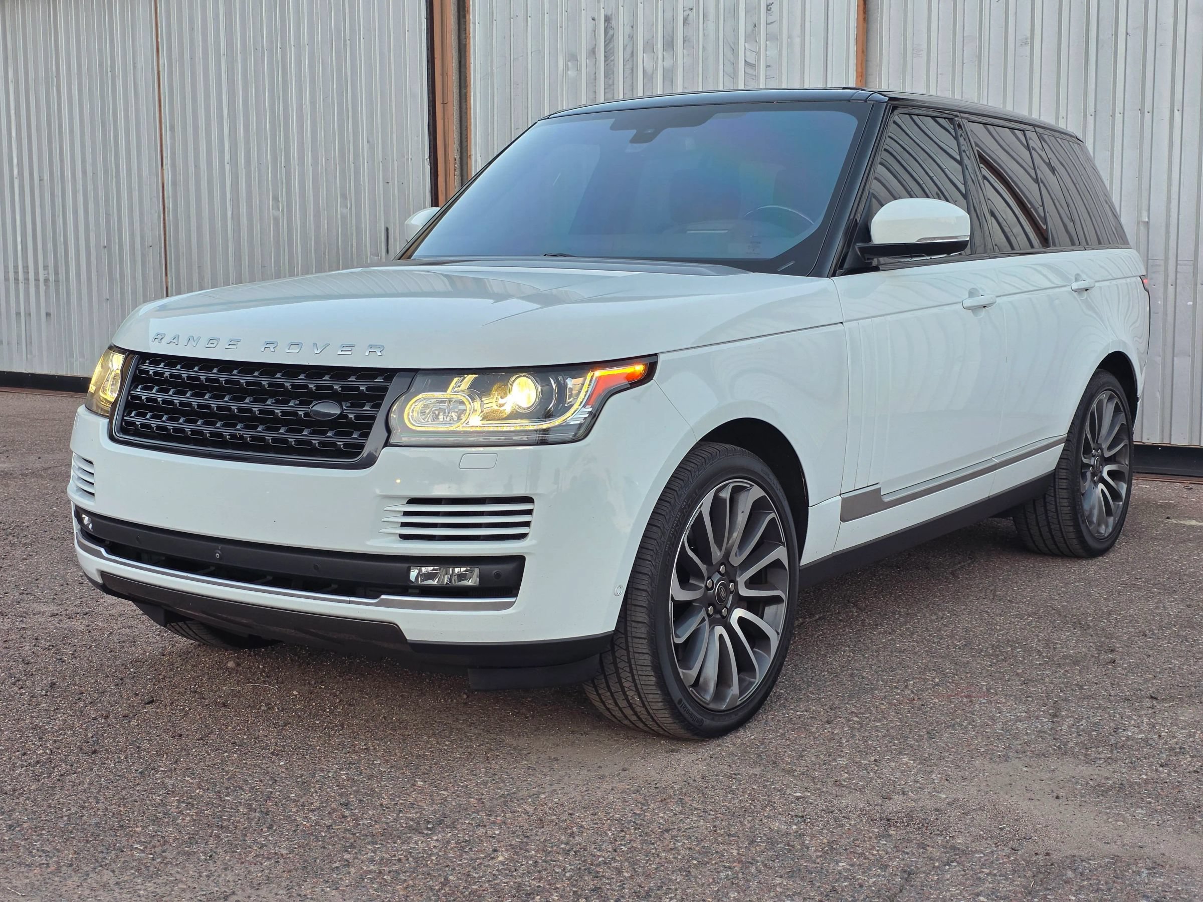 Used 2016 Land Rover Range Rover Supercharged AWD/4WD image 6