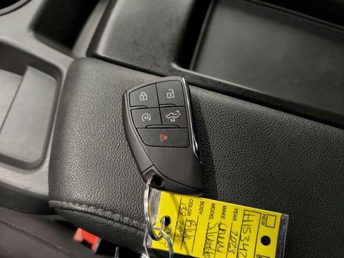 Used 2023 Chevrolet Silverado 1500 Custom image 30