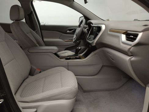 Used 2018 GMC Acadia SLE image 21