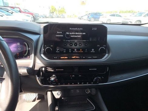 Used 2023 Nissan Rogue Platinum w/ Platinum Premium Package image 19