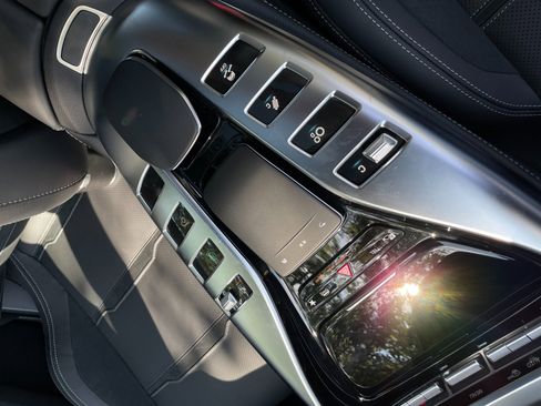 Used 2024 Mercedes-Benz AMG GT 43 image 13