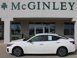 Used 2025 Nissan Altima 2.5 SV video 1