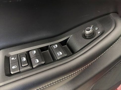Certified 2023 Jeep Grand Cherokee Altitude AWD/4WD image 12