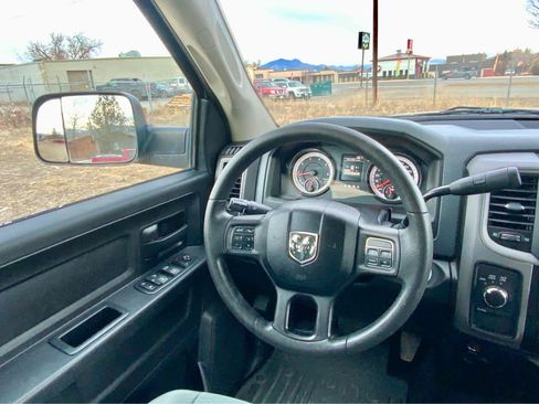 Used 2016 RAM 2500 Tradesman w/ Chrome Appearance Group image 40